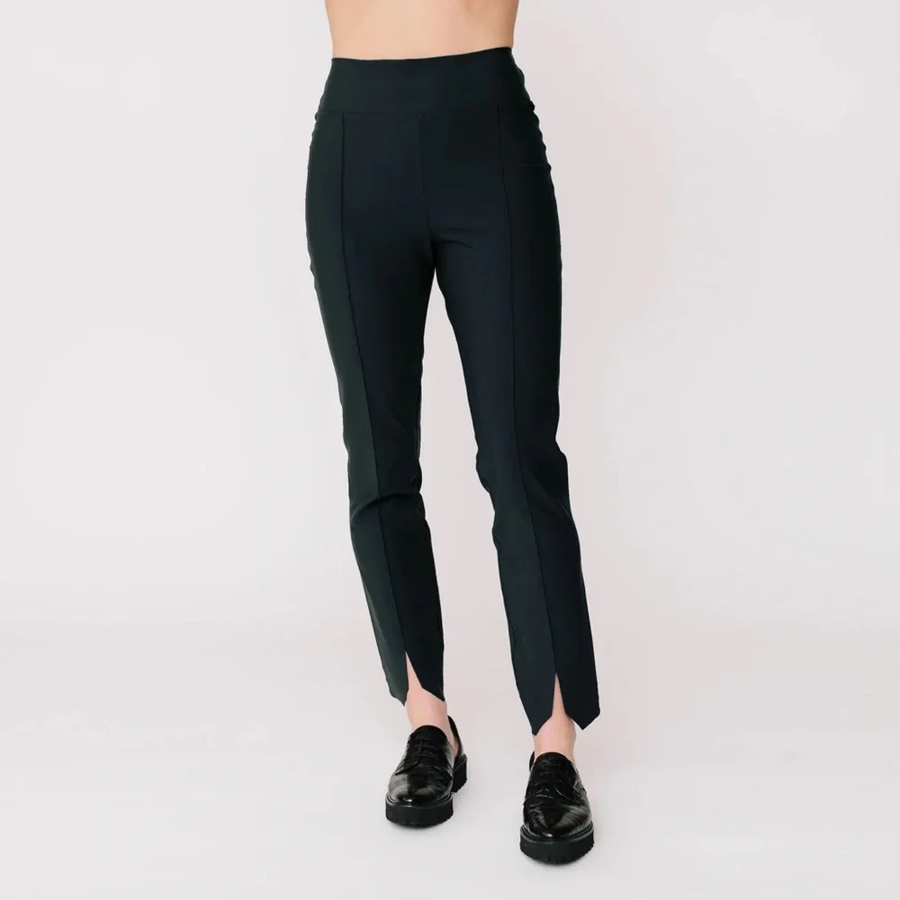 Elegant Black Cropped Pants - Picture 1 of 9